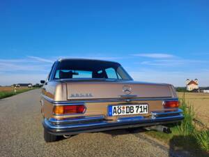 Image 41/73 of Mercedes-Benz 280 SE (1971)