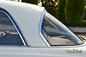 Image 49/50 of Mercedes-Benz 250 SE (1966)