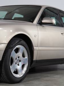 Bild 7/55 von Audi A8 3.7 quattro (2000)