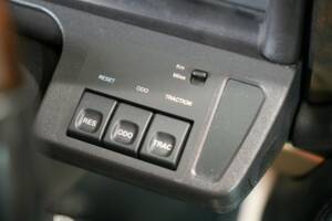 Image 22/50 of Jaguar XJR 4.0 (1995)