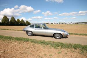 Bild 3/38 von Jaguar E-Type (2+2) (1968)