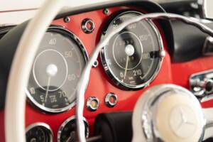 Image 26/35 of Mercedes-Benz 190 SL (1962)