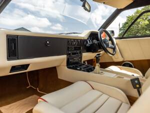 Bild 14/75 von Aston Martin V8 Zagato Vantage (1990)