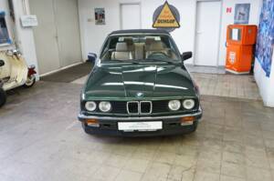 Afbeelding 6/25 van BMW 320i (1988)