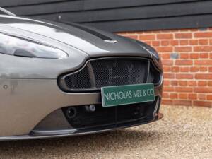 Afbeelding 14/75 van Aston Martin V12 Vantage AMR Roadster (2018)