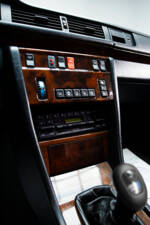 Image 18/33 of Mercedes-Benz 300 CE-24 (1992)