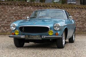 Image 34/50 of Volvo 1800 ES (1972)