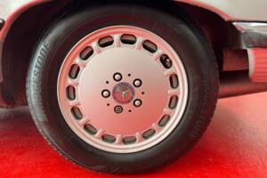 Image 21/34 of Mercedes-Benz 420 SL (1987)