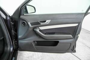 Immagine 36/45 di Audi A6 Avant 2.4 (2006)