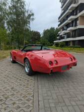 Image 8/8 of Chevrolet Corvette Stingray (1975)