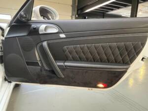 Bild 17/50 von Porsche 911 Carrera 4 (2007)