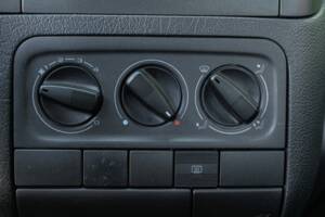 Image 25/37 of Volkswagen Golf III 1.6 (1997)