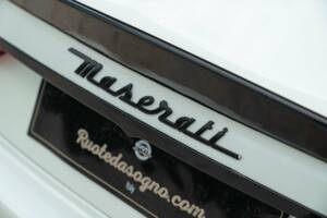 Bild 16/50 von Maserati GranTurismo 4.2 (2008)
