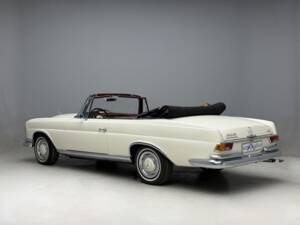 Afbeelding 16/36 van Mercedes-Benz 250 SE (1966)