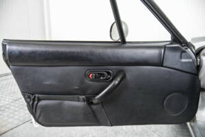 Immagine 32/50 di Mazda MX-5 1.6 (1995)