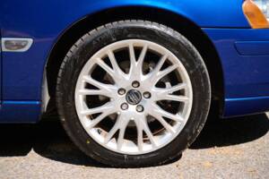 Image 34/50 of Volvo V 70 2.4 (2006)