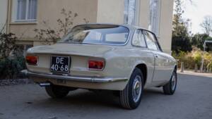 Image 14/54 of Alfa Romeo Giulia GT 1300 Junior (1972)