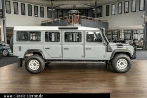 Immagine 6/15 di Land Rover Defender 147 (2002)