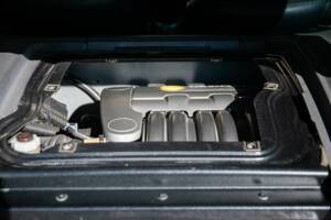 Image 3/40 of Renault Clio II V6 (2002)