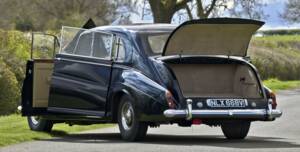 Image 26/50 of Rolls-Royce Phantom V James Young (1964)