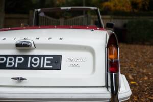 Image 43/50 of Triumph Herald 1200 (1967)