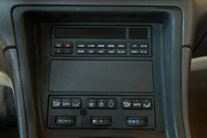 Bild 50/50 von BMW 850i (1990)