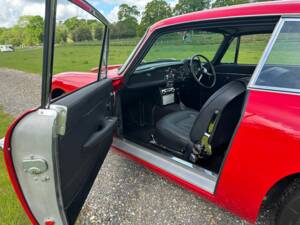 Bild 43/100 von Aston Martin DB 6 Vantage (1965)