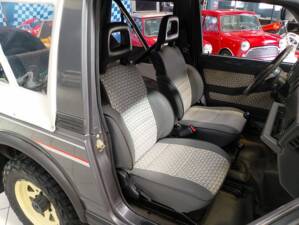 Bild 24/42 von Suzuki SJ 413 (1988)