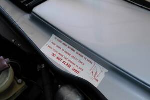 Image 36/47 of Jaguar XJ-SC 5.3 (1987)