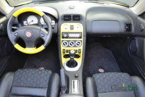Bild 12/50 von MG F Trophy 160 (2010)