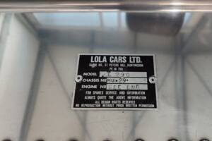 Image 27/50 of Lola T290 (1972)