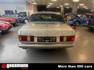 Image 4/15 of Mercedes-Benz 500 SEL (1983)