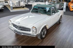 Image 8/15 of Mercedes-Benz 280 SL (1969)