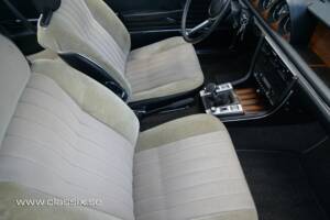 Image 28/32 of BMW 3.0 CS (1972)