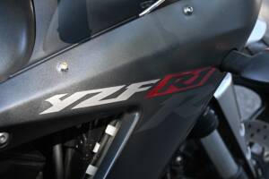 Bild 41/49 von Yamaha YZF-R1 (2002)