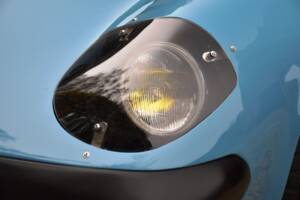 Image 19/44 of Lotus Elan (1965)