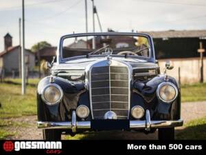 Immagine 2/15 di Mercedes-Benz 220 Cabriolet A (1952)
