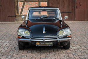 Image 7/56 of Citroën DS 20 Pallas (1971)