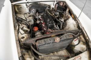 Afbeelding 35/50 van MG MGB GT (1972)