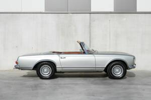 Imagen 9/41 de Mercedes-Benz 280 SL (1971)