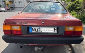 Image 2/32 of Audi 80 1.6 (1986)