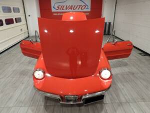 Image 13/15 of Alfa Romeo 1750 Spider Veloce (1969)