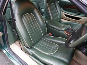 Afbeelding 10/19 van Aston Martin DB 7 (1998)