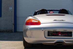 Image 33/73 of Porsche Boxster (2001)