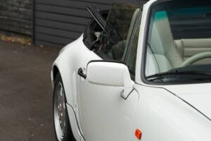 Bild 43/48 von Porsche 911 Carrera 2 (1990)