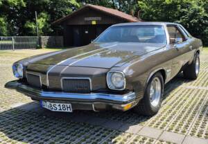 Image 3/8 of Oldsmobile Cutlass Supreme (1973)