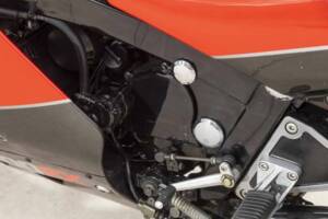 Bild 45/49 von Kawasaki GPz 1000RX (1987)