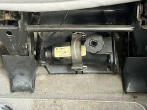 Image 37/38 of Jeep Wrangler Sport Hardtop 2.5 (1997)