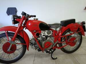 Afbeelding 30/39 van Moto Guzzi DUMMY (1950)