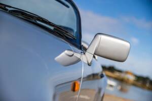 Image 43/132 of Porsche 911 Speedster 3.2 (1989)